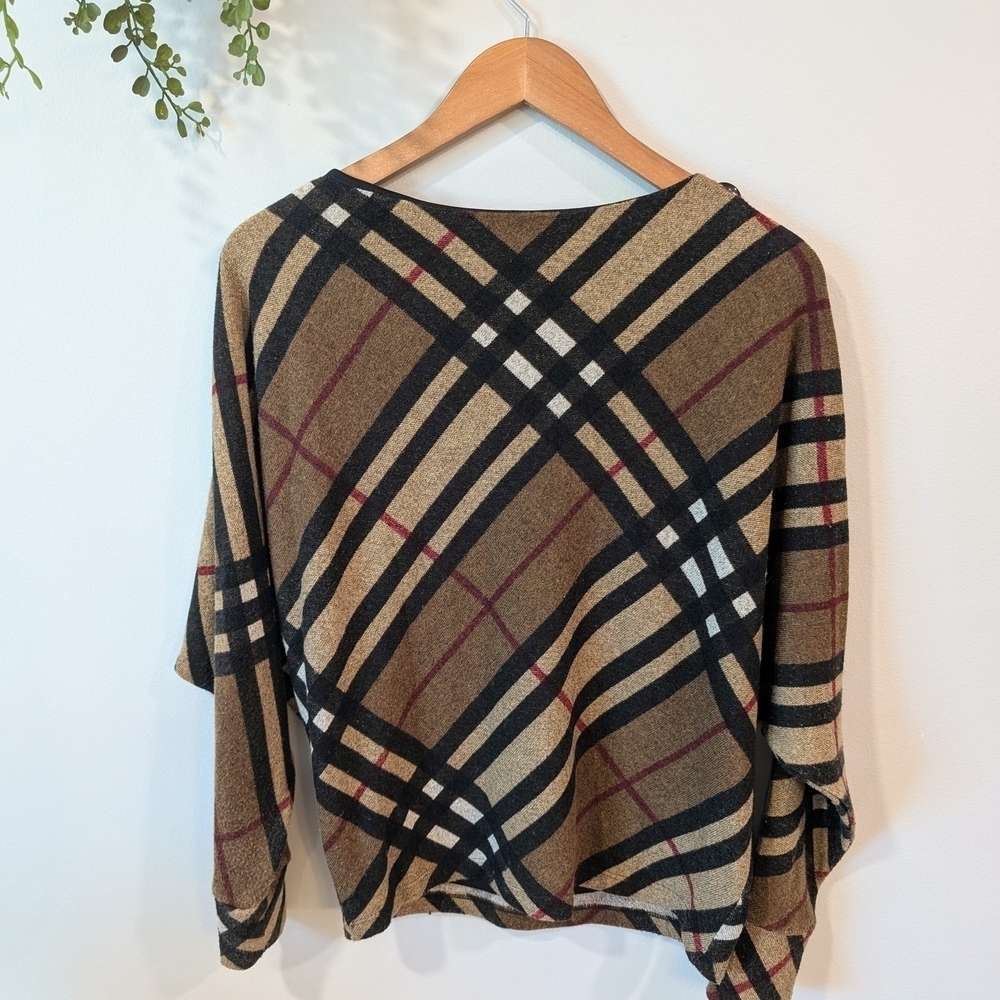 Frank Lyman Design Black and Brown Crew Neck Sweater - Picture 4 of 8